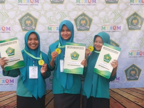 3 Siswi MA Muhammadiyah Purbolinggo Raih Prestasi di MT2QM Tingkat Kabupaten Lampung Timur